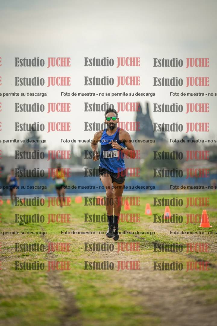 Fotos de la llegada del cross de 8000 m