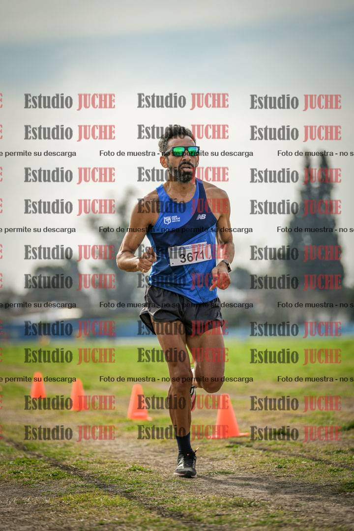 Fotos de la llegada del cross de 8000 m