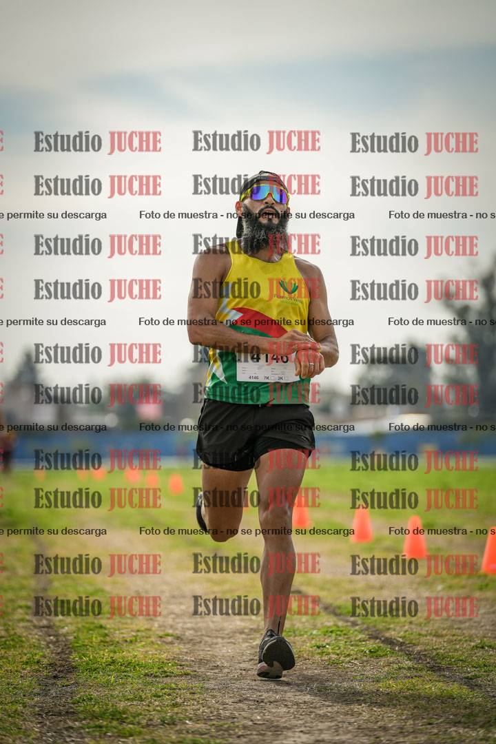 Fotos de la llegada del cross de 8000 m