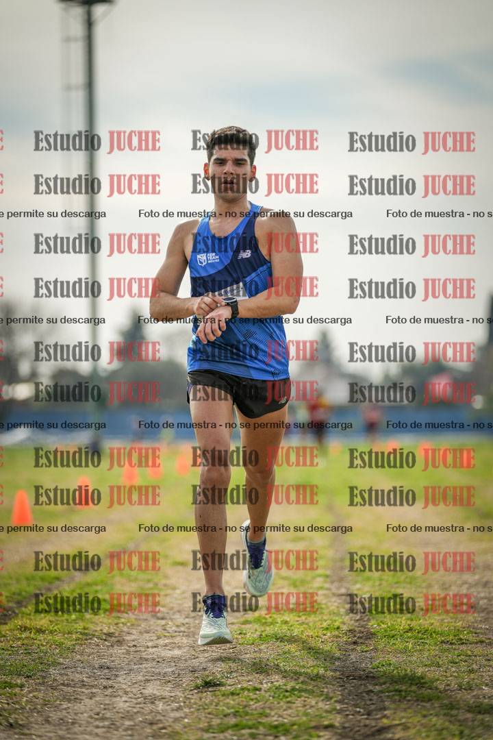 Fotos de la llegada del cross de 8000 m