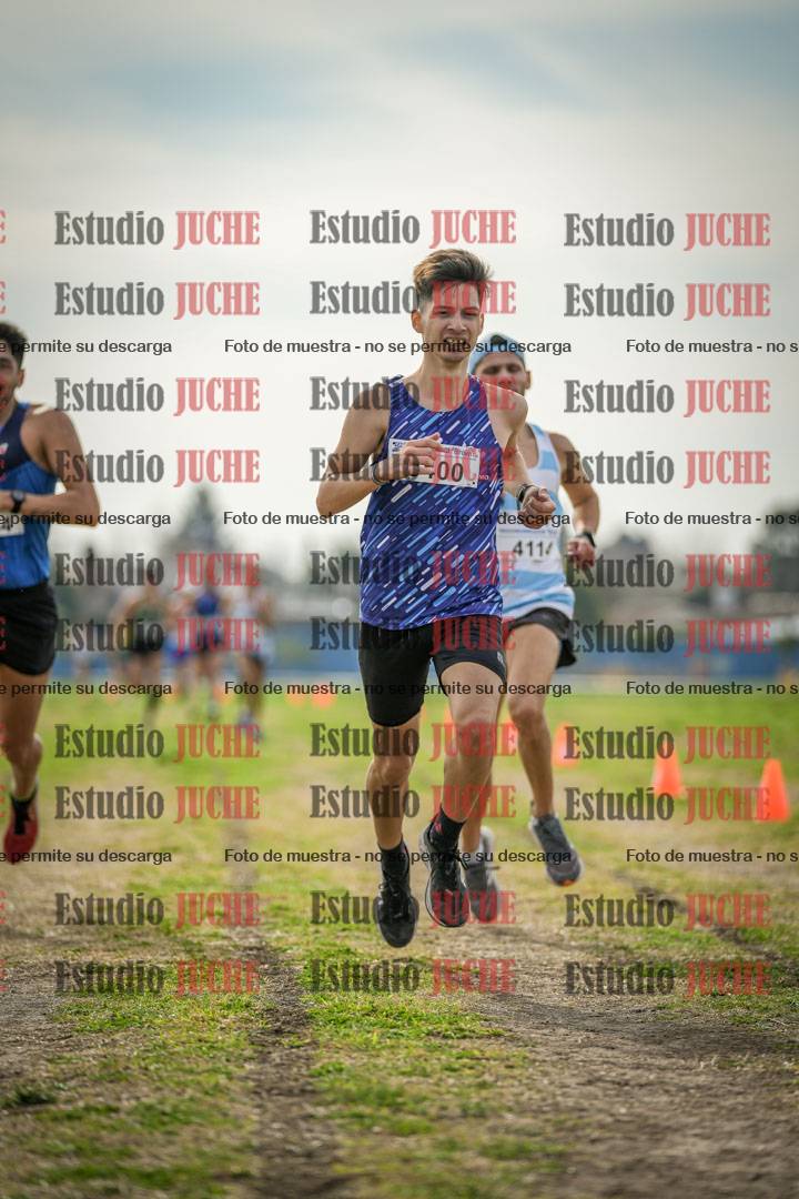 Fotos de la llegada del cross de 8000 m