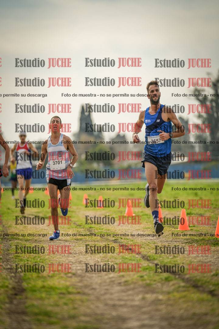 Fotos de la llegada del cross de 8000 m