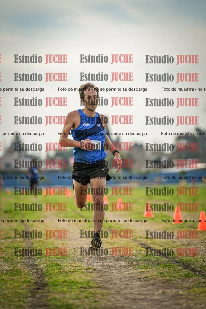 Fotos de la llegada del cross de 8000 m