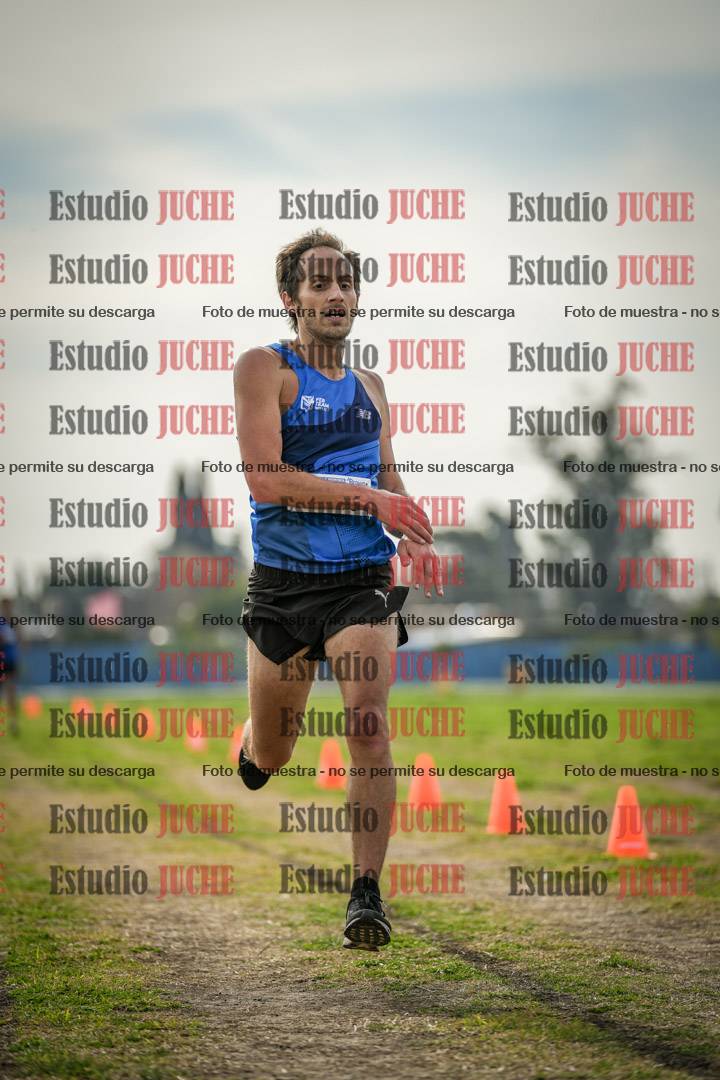 Fotos de la llegada del cross de 8000 m