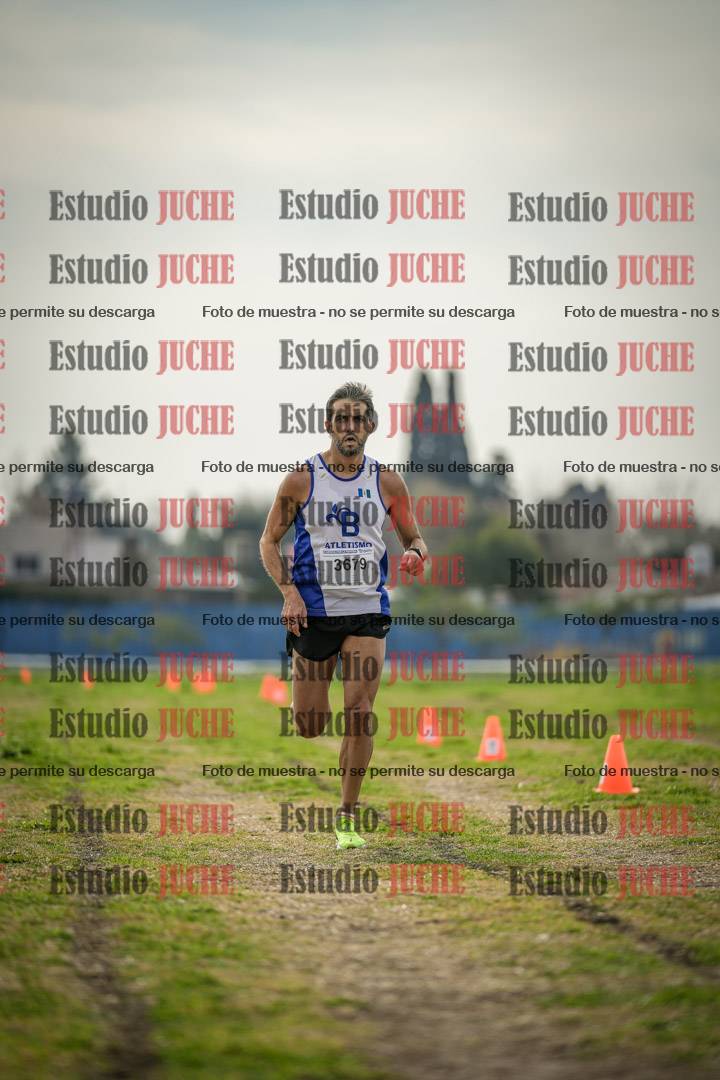 Fotos de la llegada del cross de 8000 m