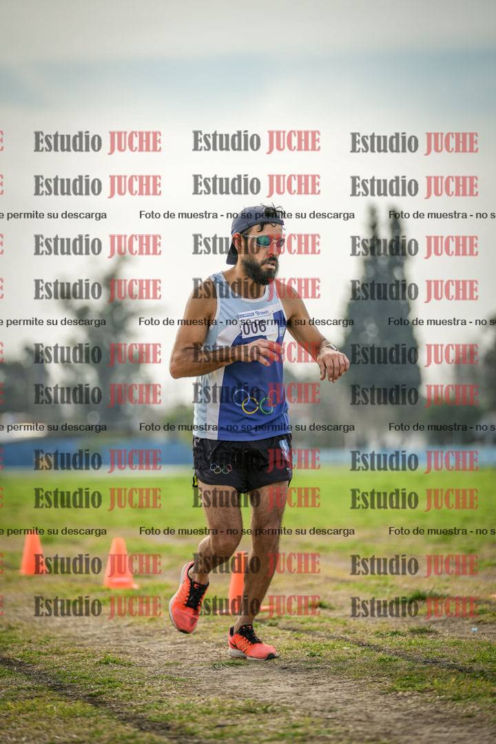 Fotos de la llegada del cross de 8000 m