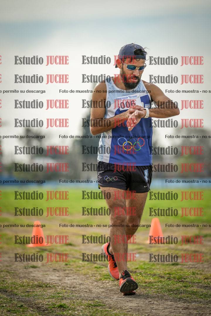 Fotos de la llegada del cross de 8000 m