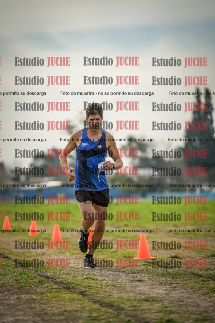 Fotos de la llegada del cross de 8000 m