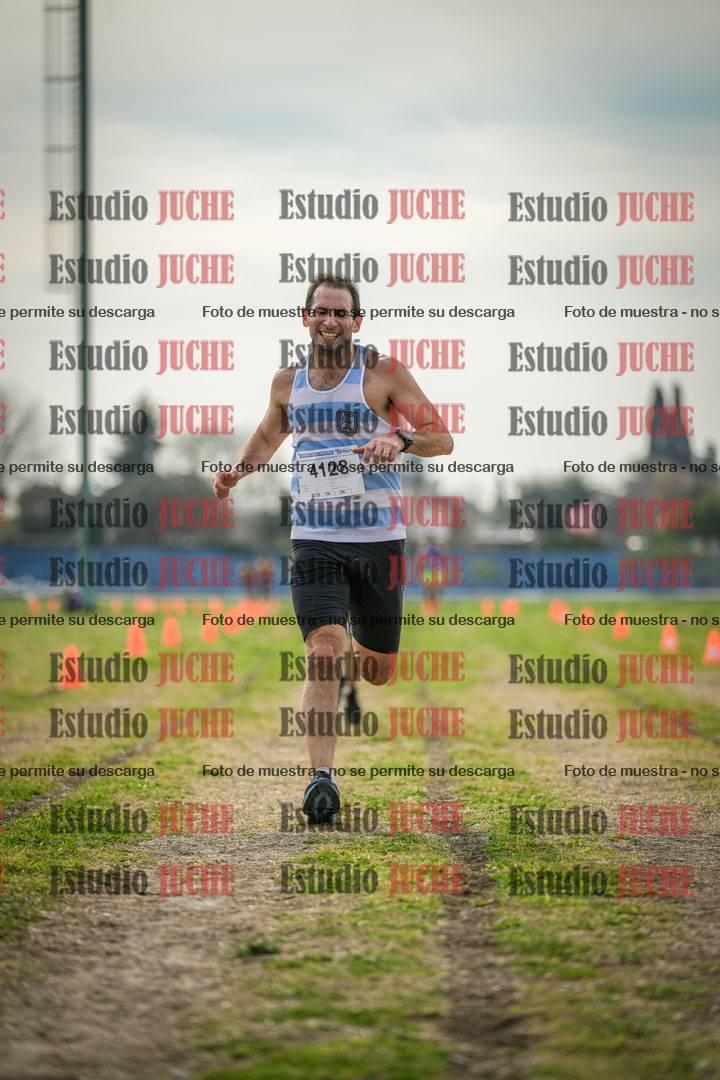 Fotos de la llegada del cross de 8000 m