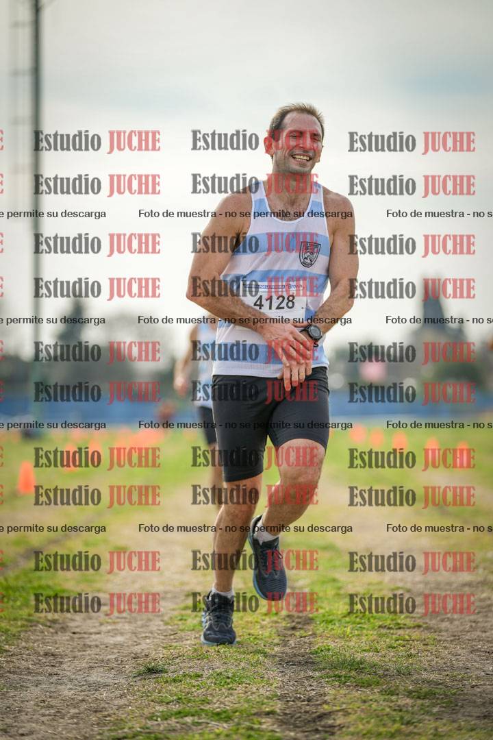 Fotos de la llegada del cross de 8000 m