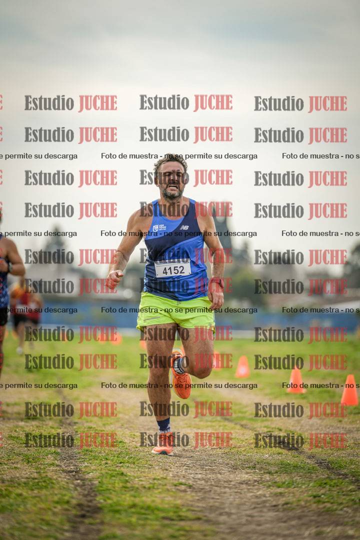 Fotos de la llegada del cross de 8000 m