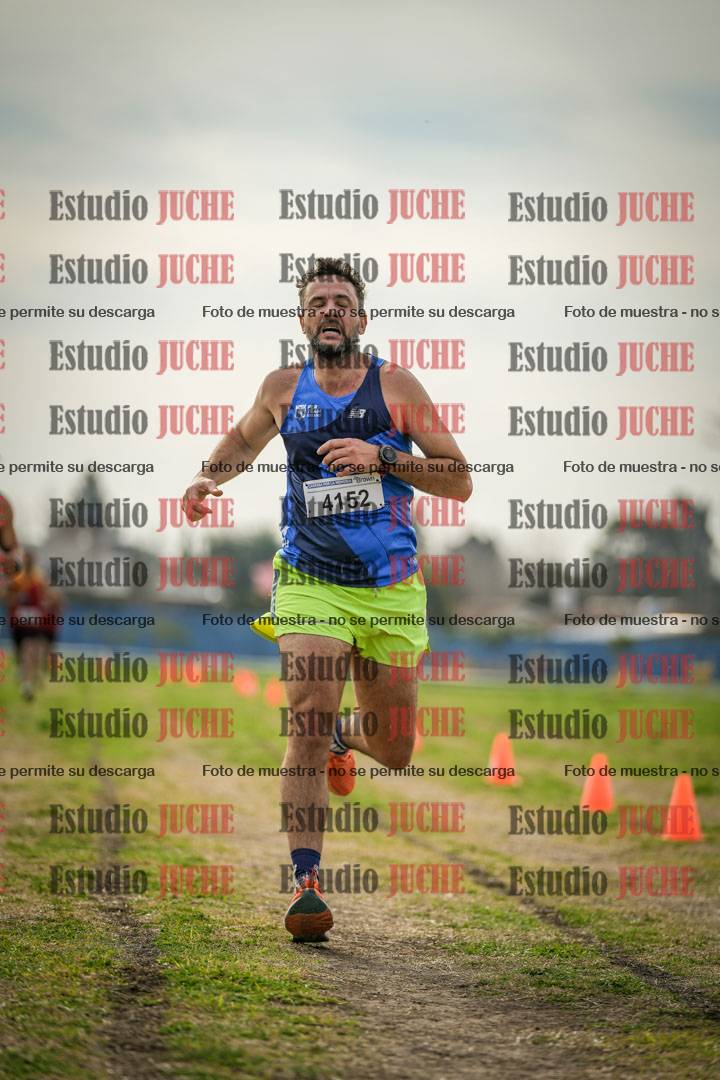 Fotos de la llegada del cross de 8000 m