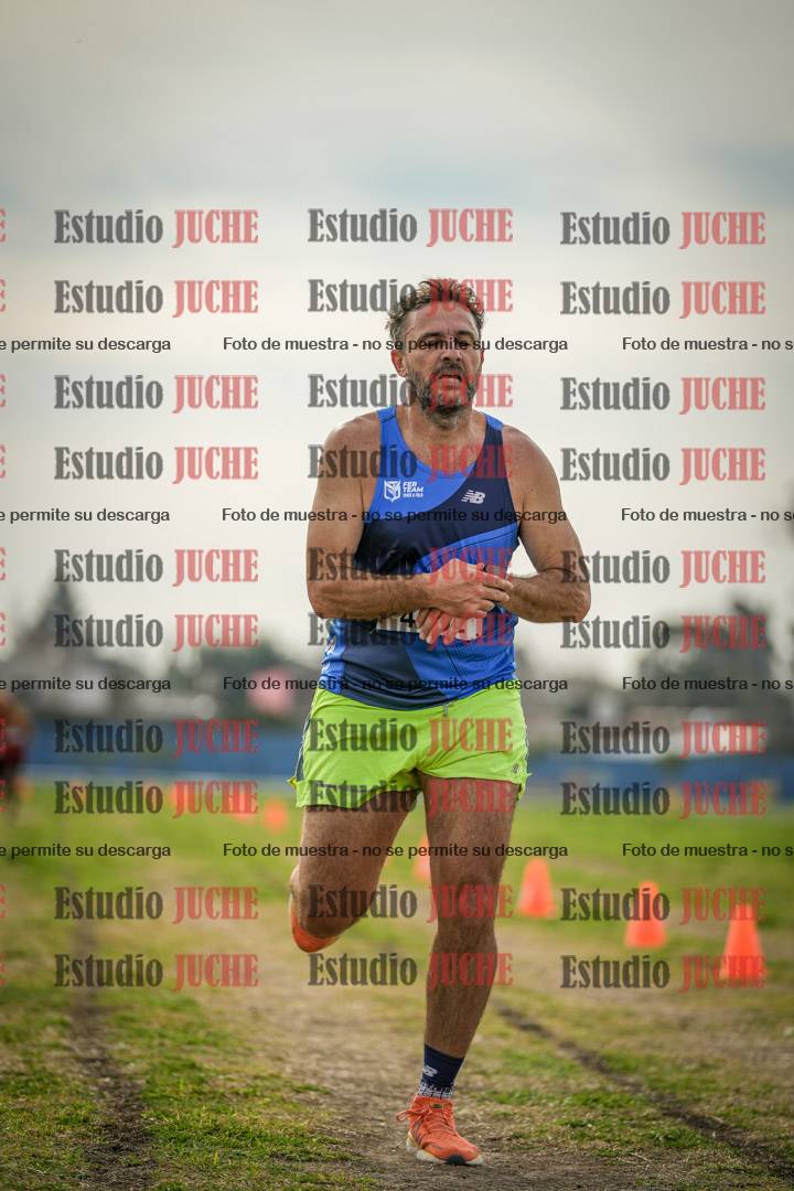 Fotos de la llegada del cross de 8000 m