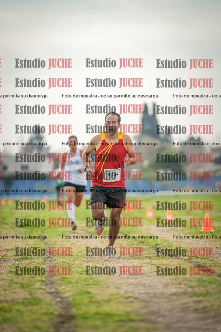Fotos de la llegada del cross de 8000 m