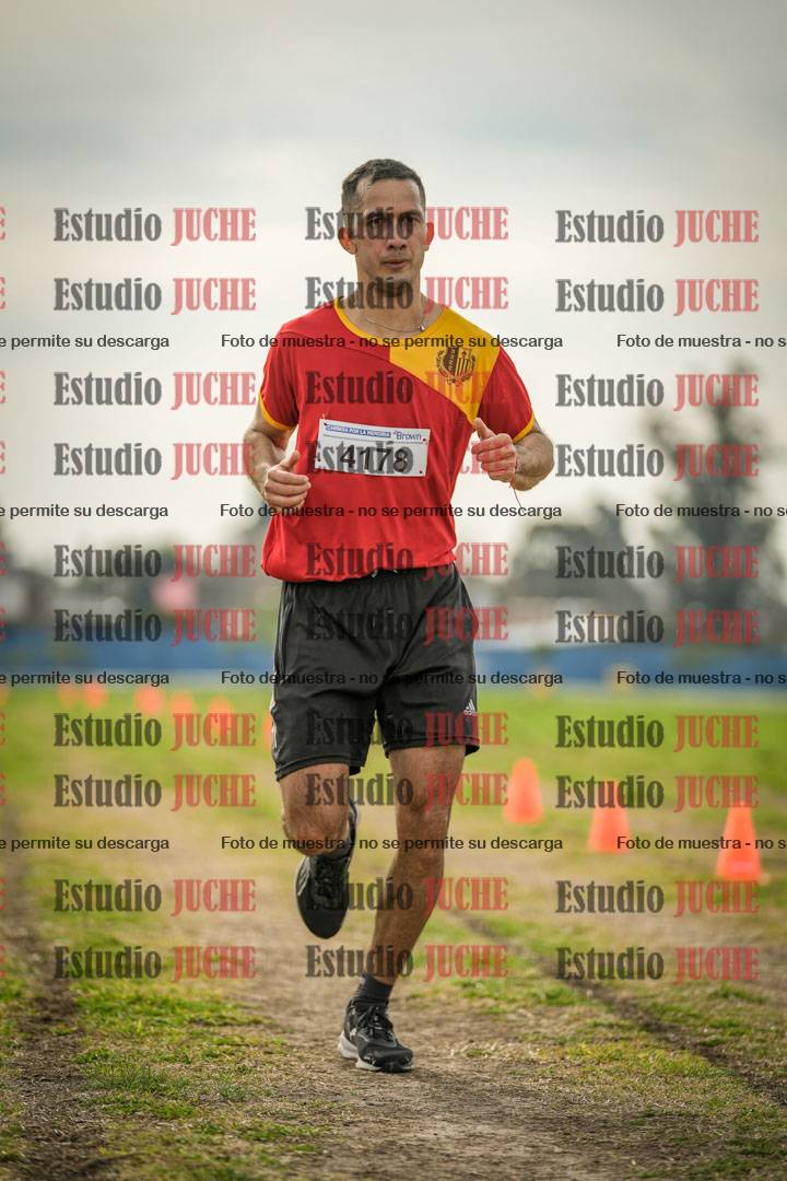 Fotos de la llegada del cross de 8000 m