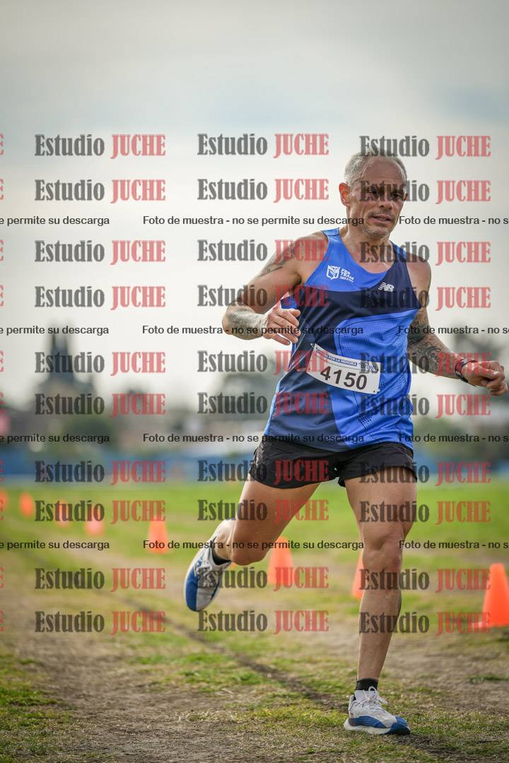 Fotos de la llegada del cross de 8000 m