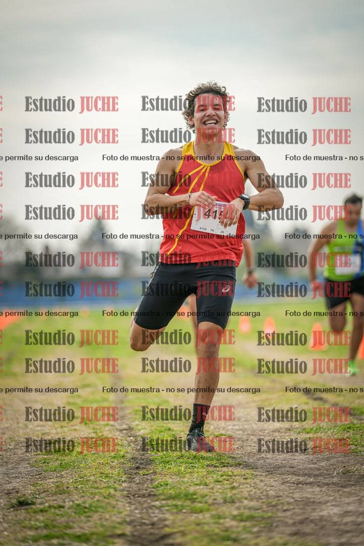 Fotos de la llegada del cross de 8000 m