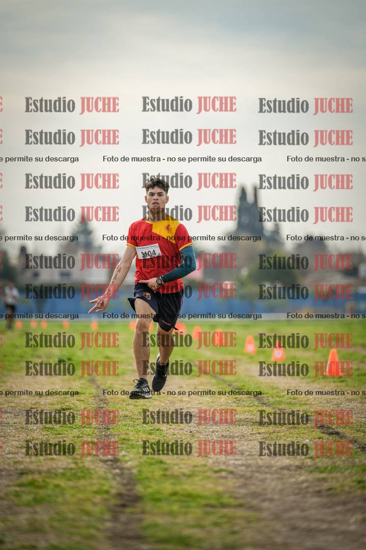 Fotos de la llegada del cross de 8000 m