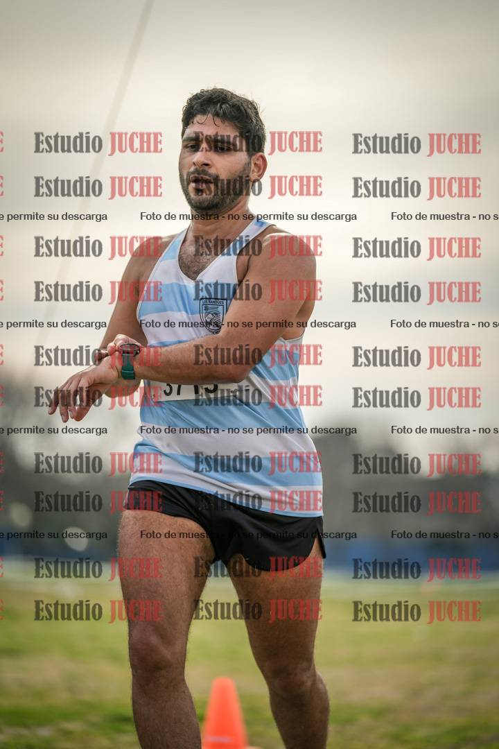 Fotos de la llegada del cross de 8000 m