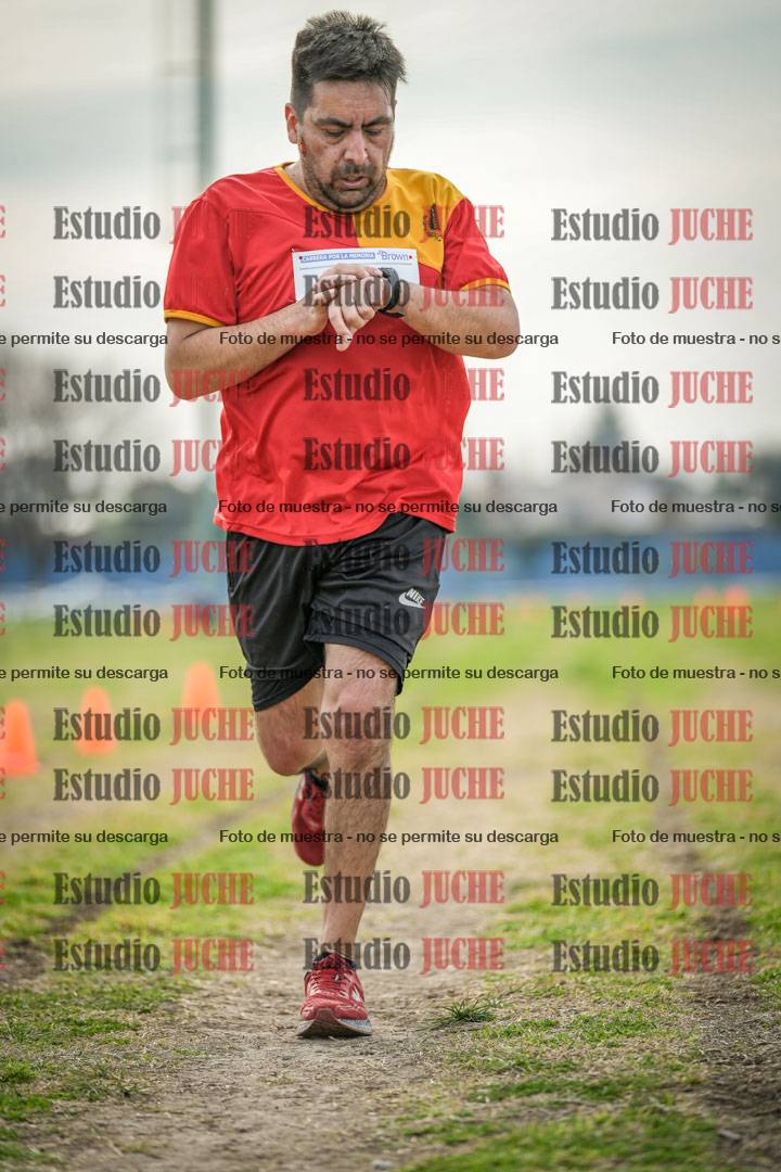 Fotos de la llegada del cross de 8000 m