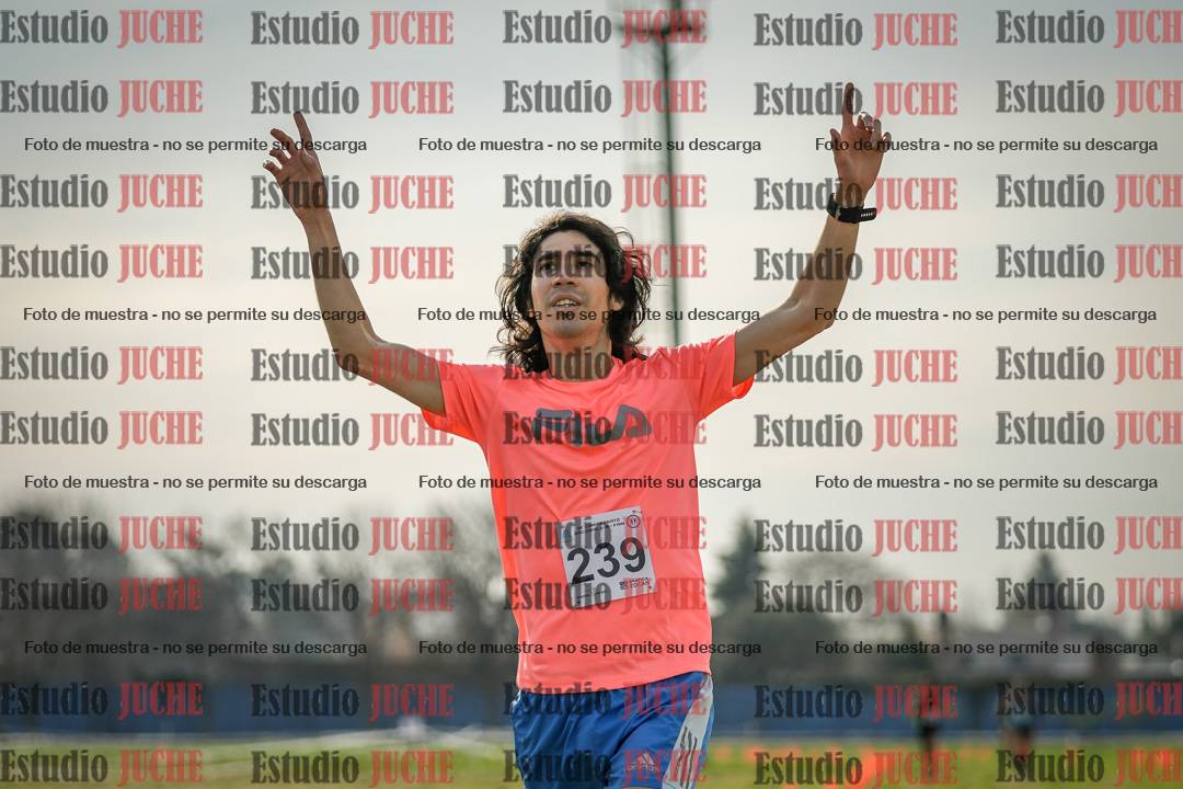 Fotos de la llegada del cross de 6000mts - Running Teams