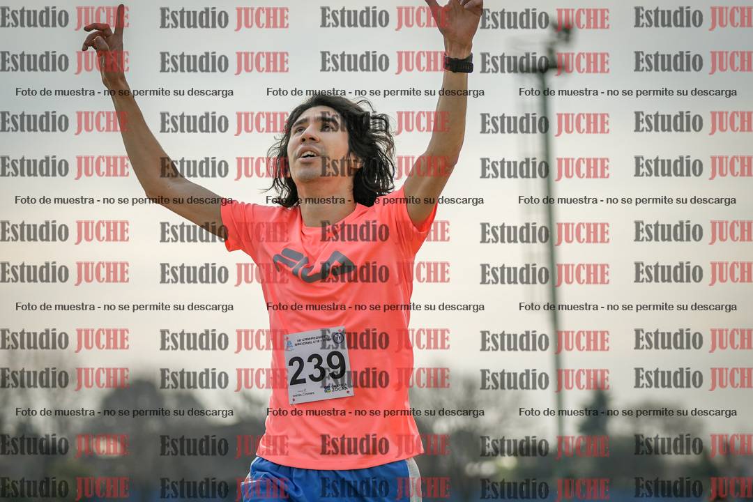 Fotos de la llegada del cross de 6000mts - Running Teams