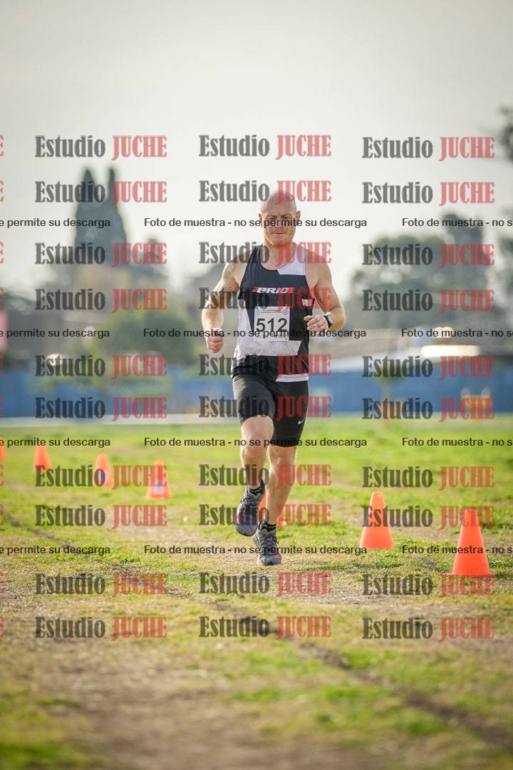 Fotos de la llegada del cross de 6000mts - Running Teams