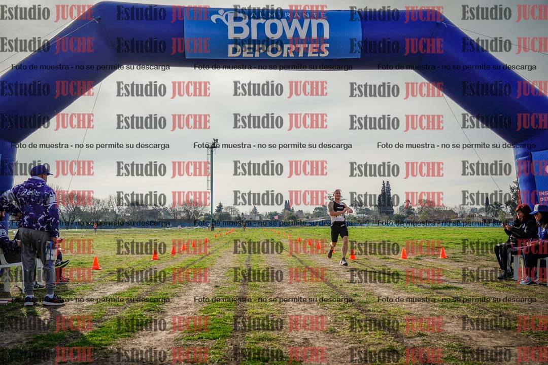 Fotos de la llegada del cross de 6000mts - Running Teams