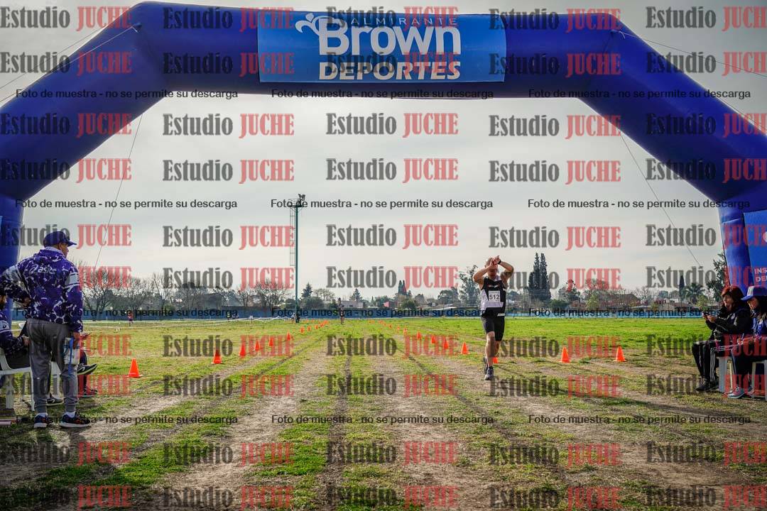 Fotos de la llegada del cross de 6000mts - Running Teams
