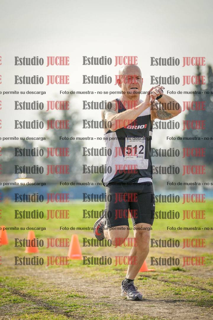 Fotos de la llegada del cross de 6000mts - Running Teams