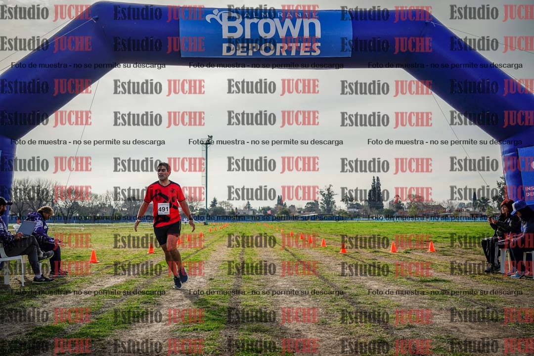 Fotos de la llegada del cross de 6000mts - Running Teams