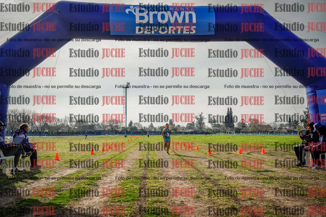 Fotos de la llegada del cross de 6000mts - Running Teams
