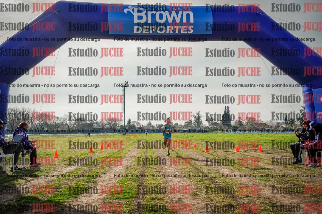 Fotos de la llegada del cross de 6000mts - Running Teams