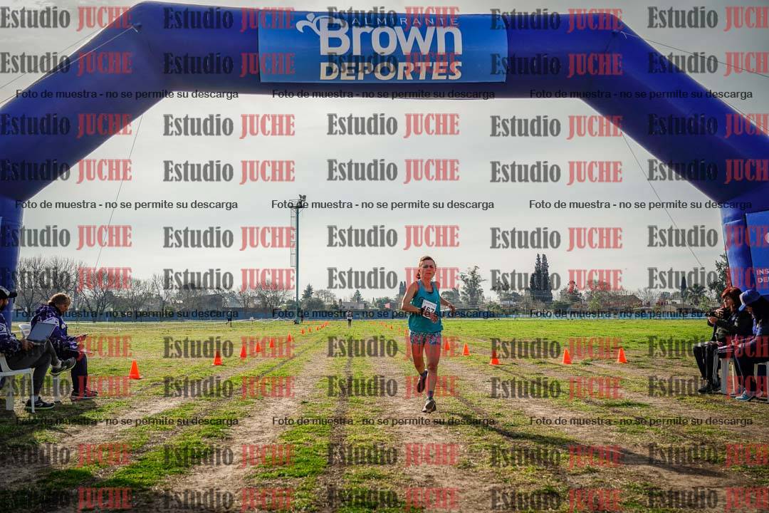 Fotos de la llegada del cross de 6000mts - Running Teams