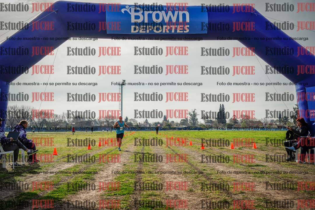 Fotos de la llegada del cross de 6000mts - Running Teams