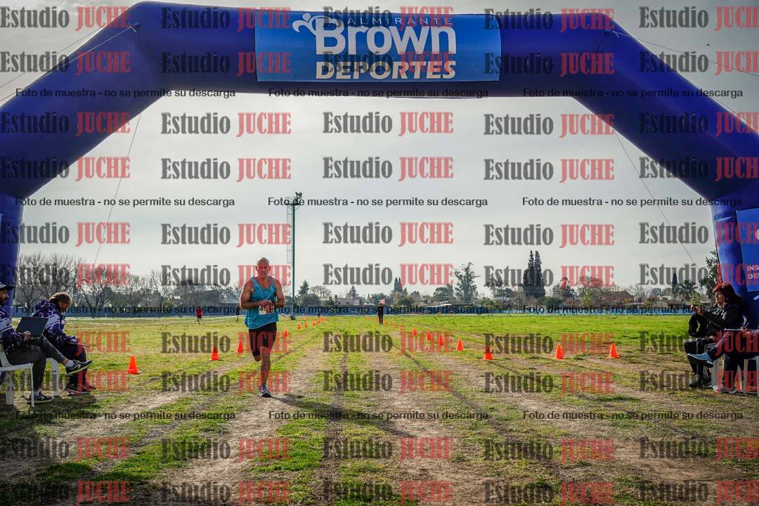 Fotos de la llegada del cross de 6000mts - Running Teams
