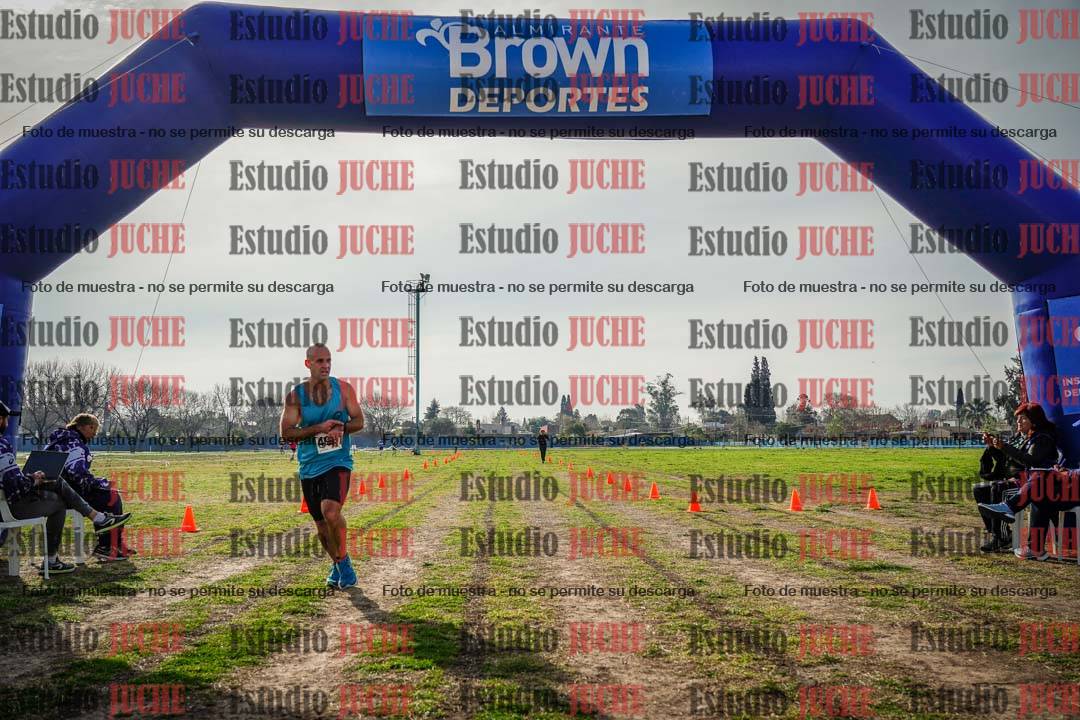 Fotos de la llegada del cross de 6000mts - Running Teams
