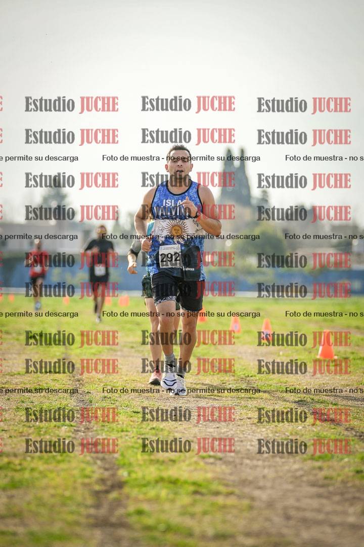 Fotos de la llegada del cross de 6000mts - Running Teams