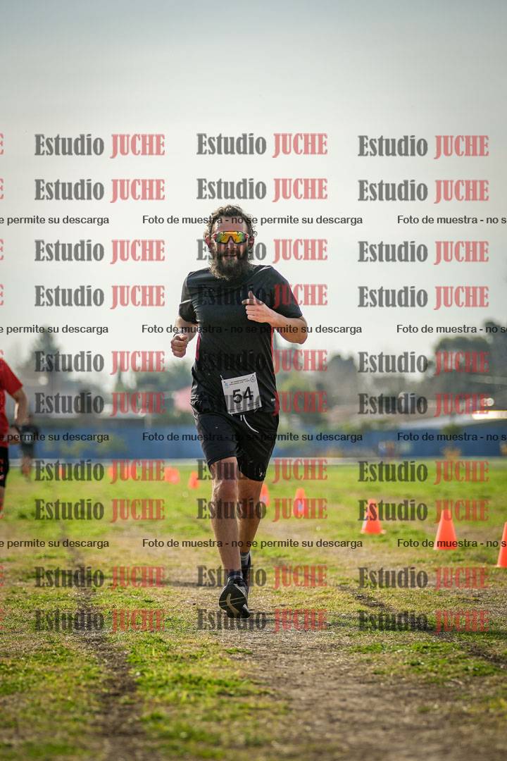 Fotos de la llegada del cross de 6000mts - Running Teams