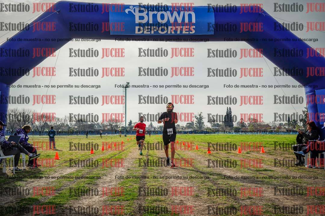 Fotos de la llegada del cross de 6000mts - Running Teams