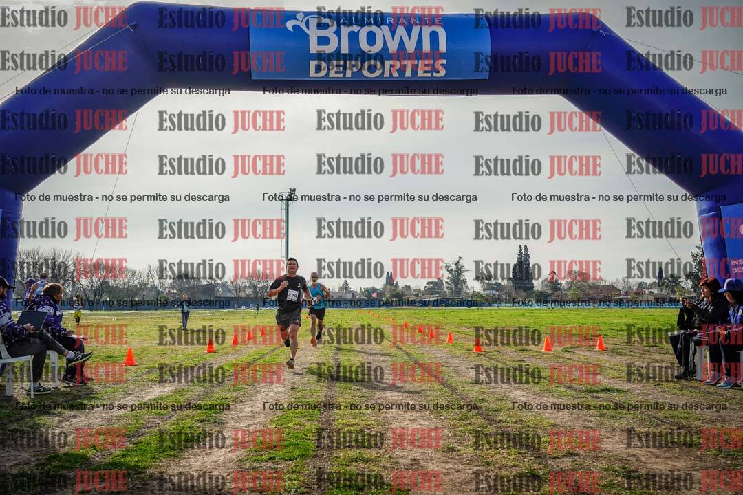 Fotos de la llegada del cross de 6000mts - Running Teams