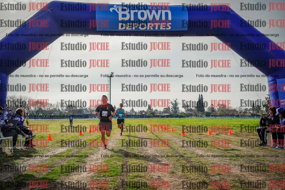Fotos de la llegada del cross de 6000mts - Running Teams
