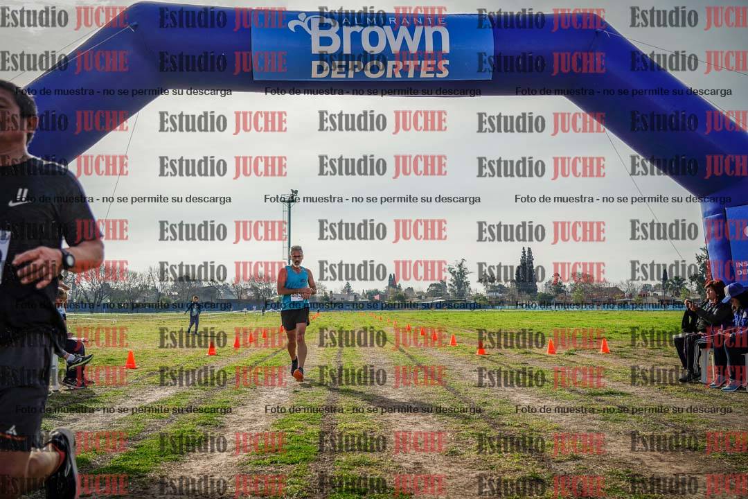 Fotos de la llegada del cross de 6000mts - Running Teams