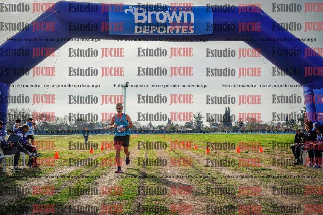 Fotos de la llegada del cross de 6000mts - Running Teams