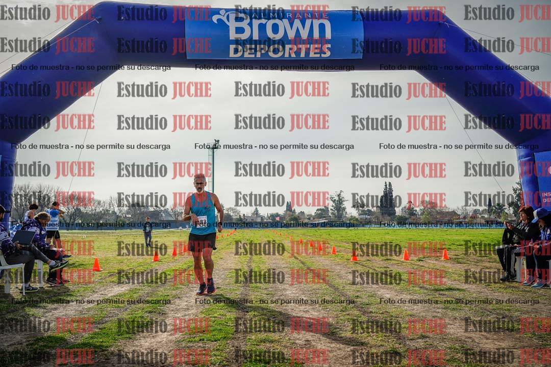Fotos de la llegada del cross de 6000mts - Running Teams