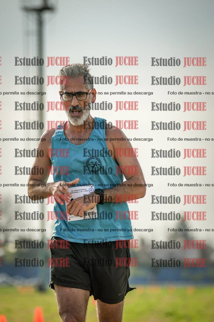 Fotos de la llegada del cross de 6000mts - Running Teams