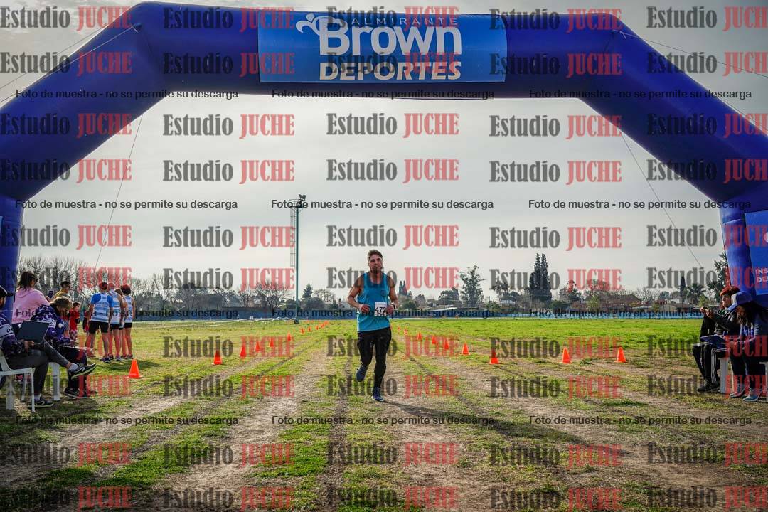 Fotos de la llegada del cross de 6000mts - Running Teams