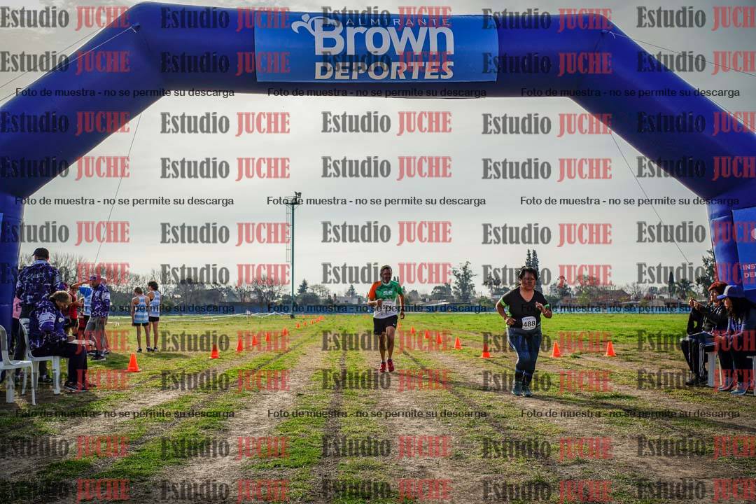 Fotos de la llegada del cross de 6000mts - Running Teams