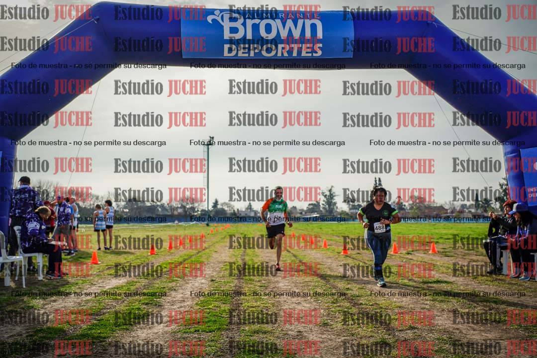 Fotos de la llegada del cross de 6000mts - Running Teams