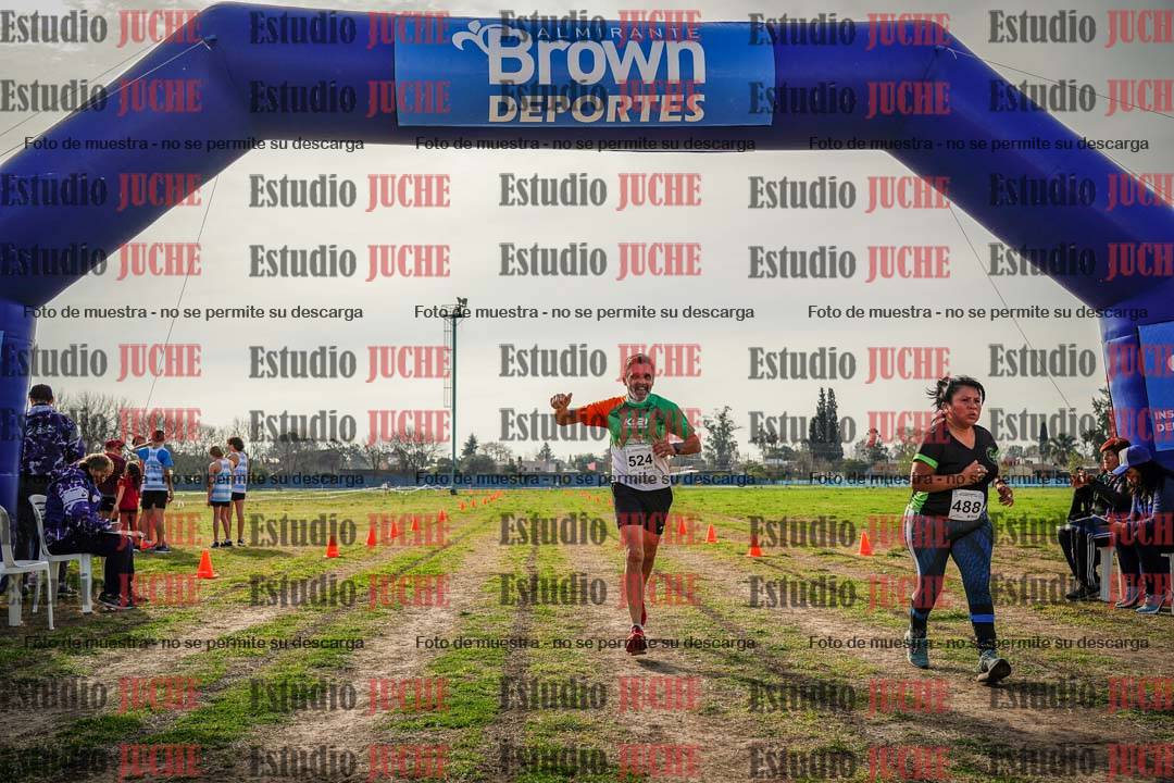 Fotos de la llegada del cross de 6000mts - Running Teams